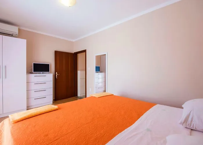 בית הארחה Eda